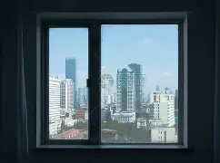 莫斯科万人停战游行 莫斯科万人停战游行