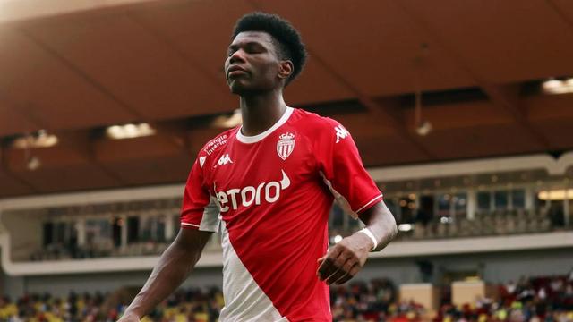 集结日体能课后；摩纳哥回应争议备战荷甲；态度坚定；轮换策略成焦点