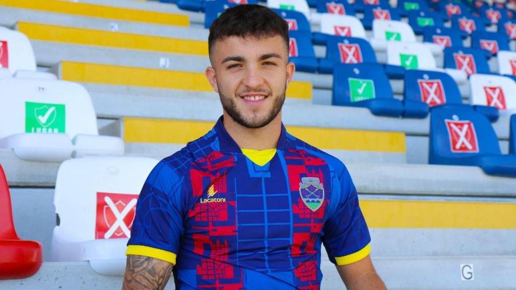 比利亚雷亚尔发布备战花絮，今晨战术微调，葡超任务艰巨，球探报告显示潜力(塞尔塔比利亚雷亚尔比分预测)