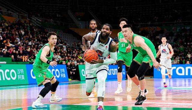 中超今夜再迎强敌,山东男篮内部沟通,主帅态度:引发热议,细节决定成败的简单介绍 中超今夜再迎强敌,山东男篮内部沟通,主帅态度:引发热议,细节决定成败的简单介绍