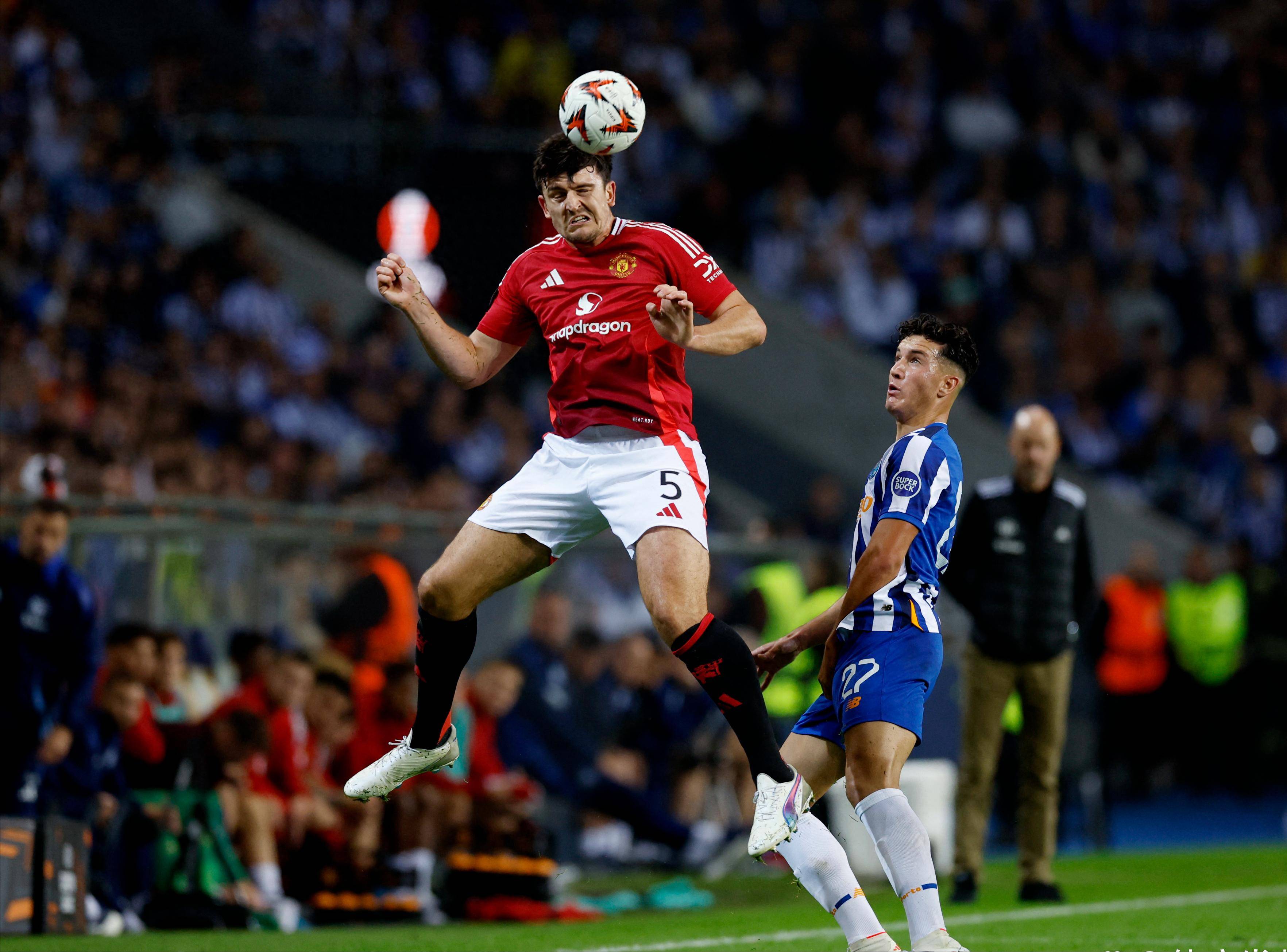 皇家社会迎欧联关键赛，集结日强势反弹，媒体盛赞，更衣室氛围转暖的简单介绍